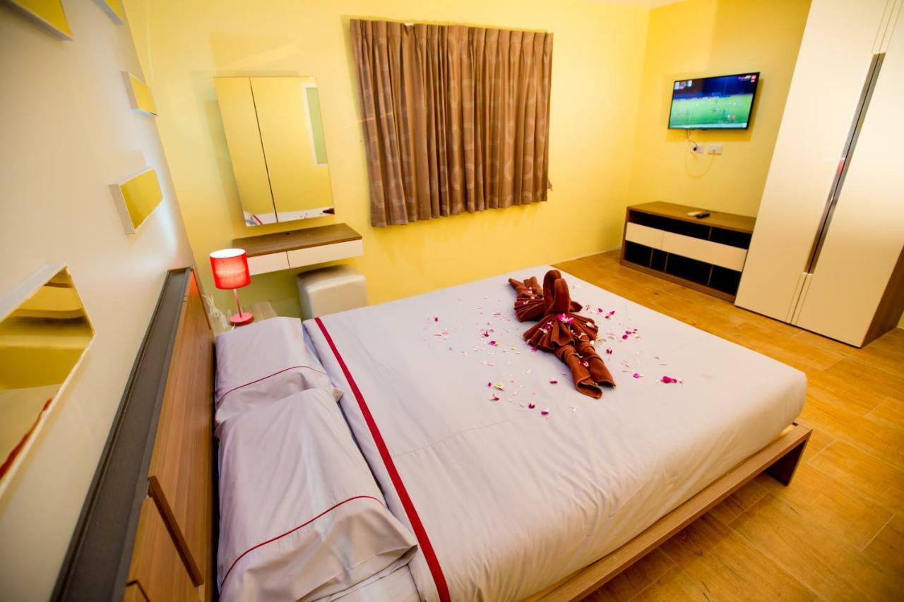 Oscar Boutique Hotel Patong Buitenkant foto