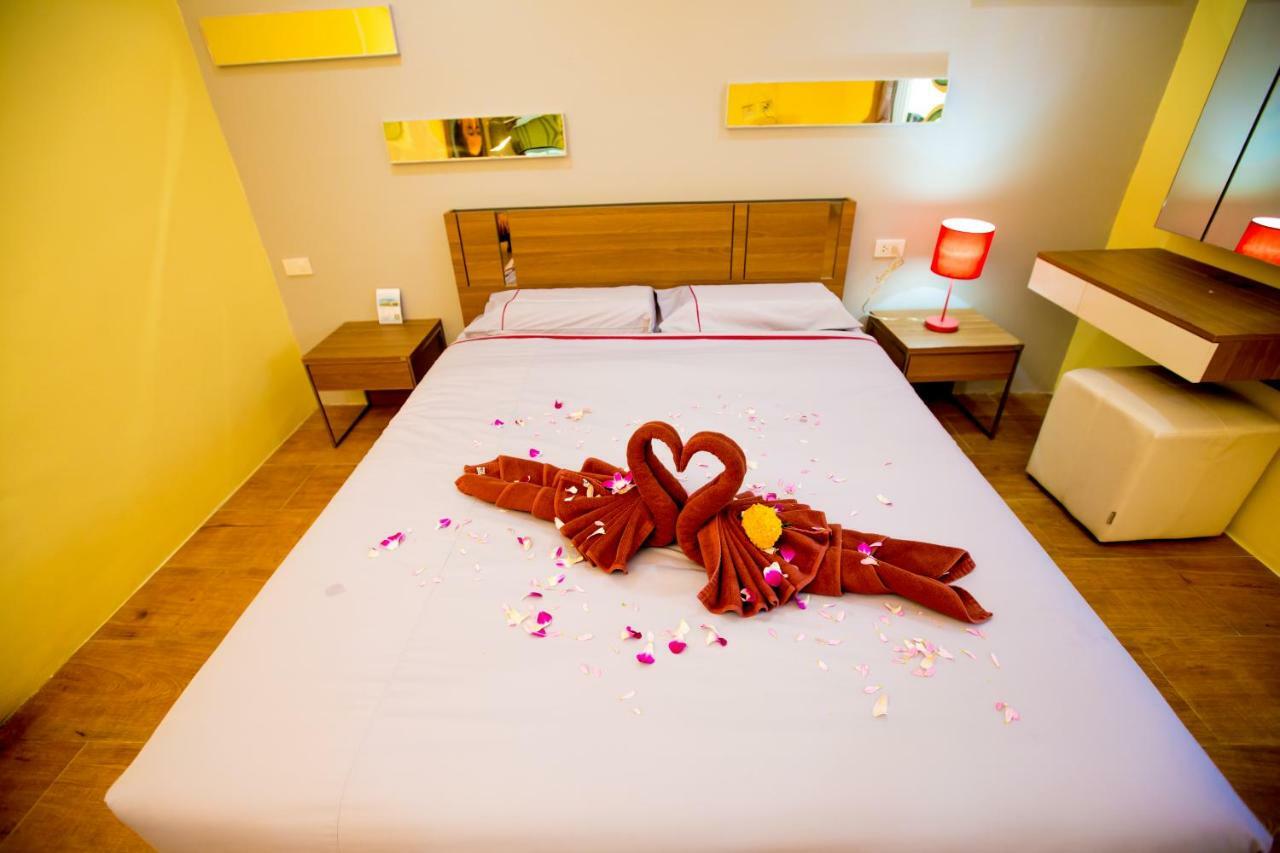 Oscar Boutique Hotel Patong Buitenkant foto
