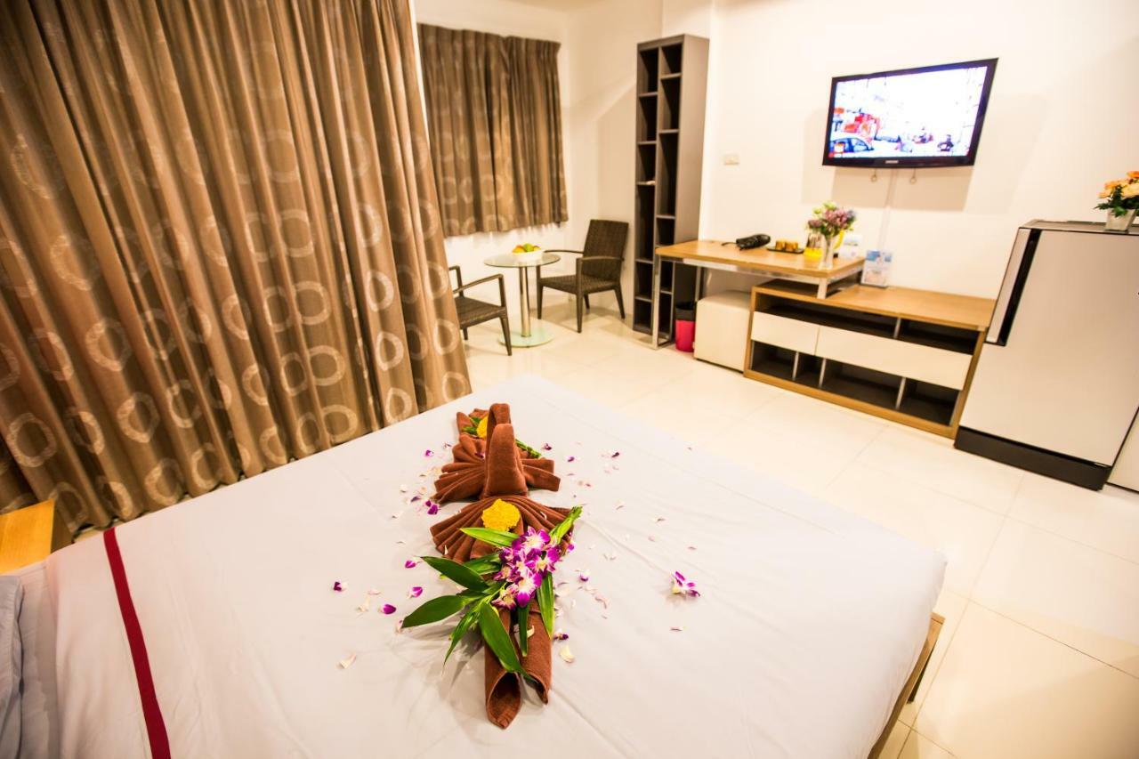 Oscar Boutique Hotel Patong Buitenkant foto
